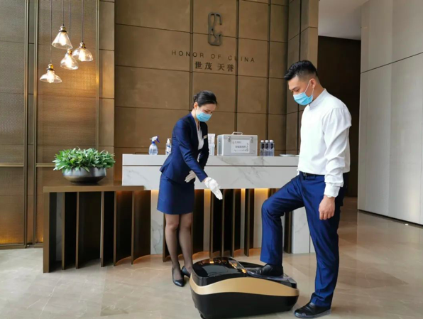 世茂案场服务硬核防护有我请您看房安心