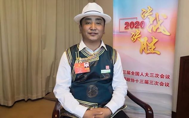 专访全国人大代表嘎查村党支部书记吴云波