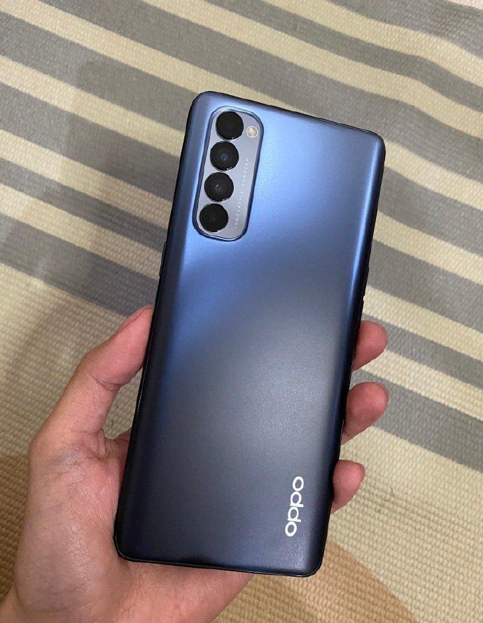 opporeno4pro海外版和国行版竟然相差这么多