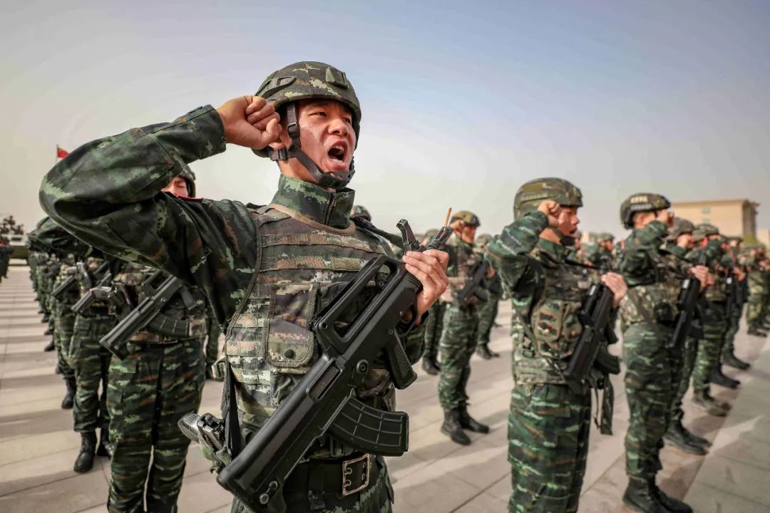新疆乌鲁木齐武警部队图片