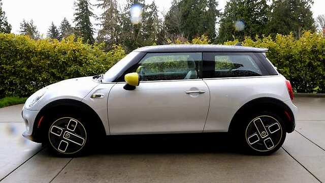 mini cooper se的轮圈更名power spoke 在美售约22万元