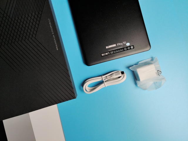 售价不足千元堆料却很猛酷比魔方iplay30评测