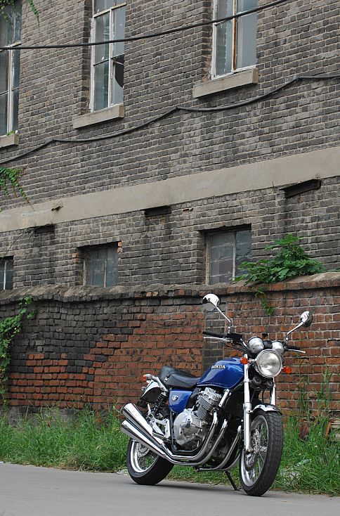 大家都爱cb400 驾驭经典 试驾本田cb400 Four 手机凤凰网