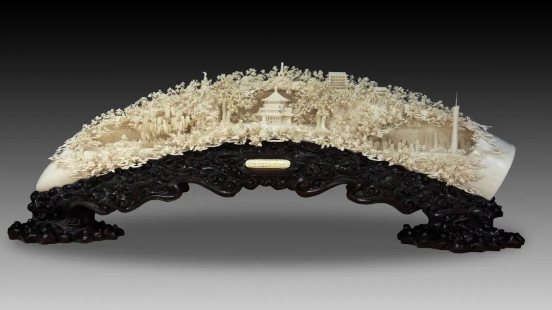 牙雕是非物质文化遗产象牙雕刻项目国家级代表性传承人张民辉老师的 