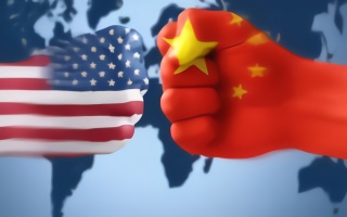 美国打压中国媒体，不断加剧中美意识形态冲突，大国关系更加动荡