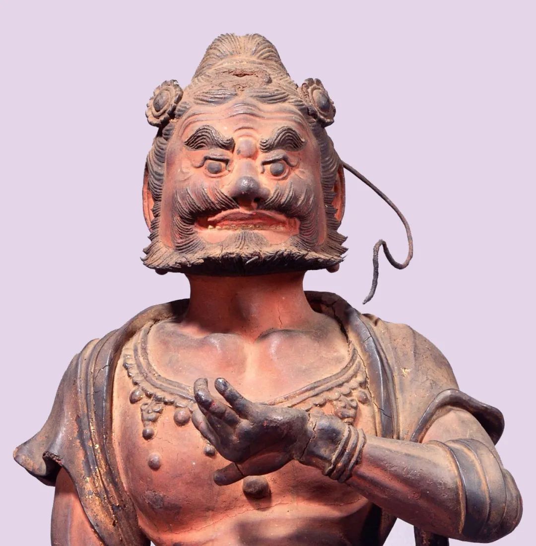 八世纪干漆夹纻彩绘佛法守护神金刚力士立像