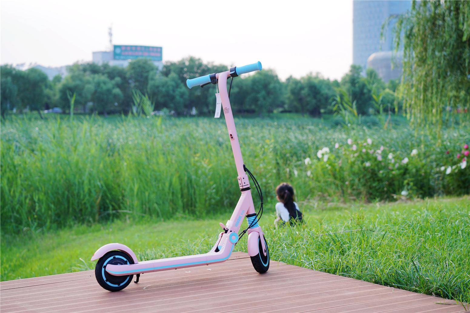 送给小情人的最佳礼物,诚意满满--九号儿童电动滑板车e8分享