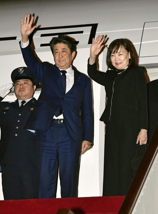 日本内阁披露：安倍夫人陪同出访，按天领政府津贴