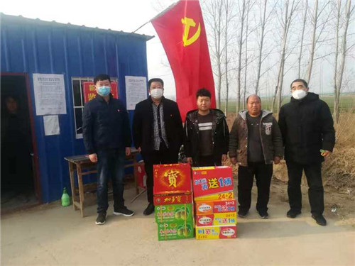 河南:原阳第一书记王贺洋坚持贫困村坚守五年
