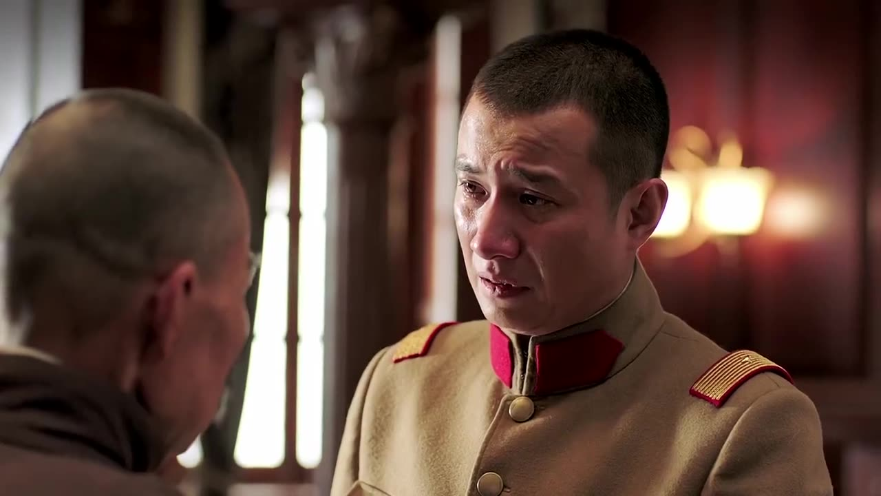 少帅:张学良给父亲磕头谢罪,一个响头磕下去,张