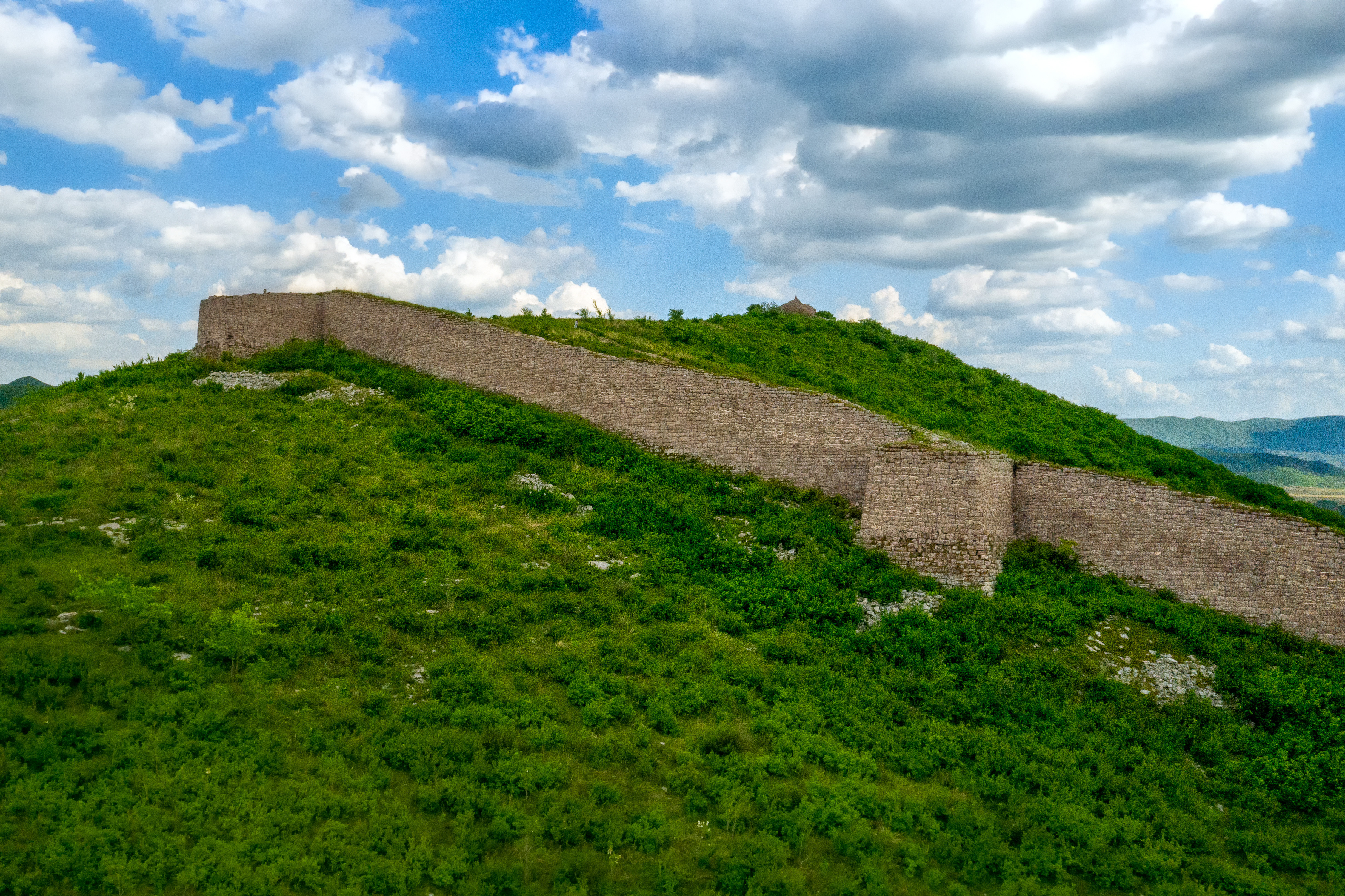打开凤凰新闻,查看更多高清图片(辽阳燕州城,高句丽山城, 唐代古战场)