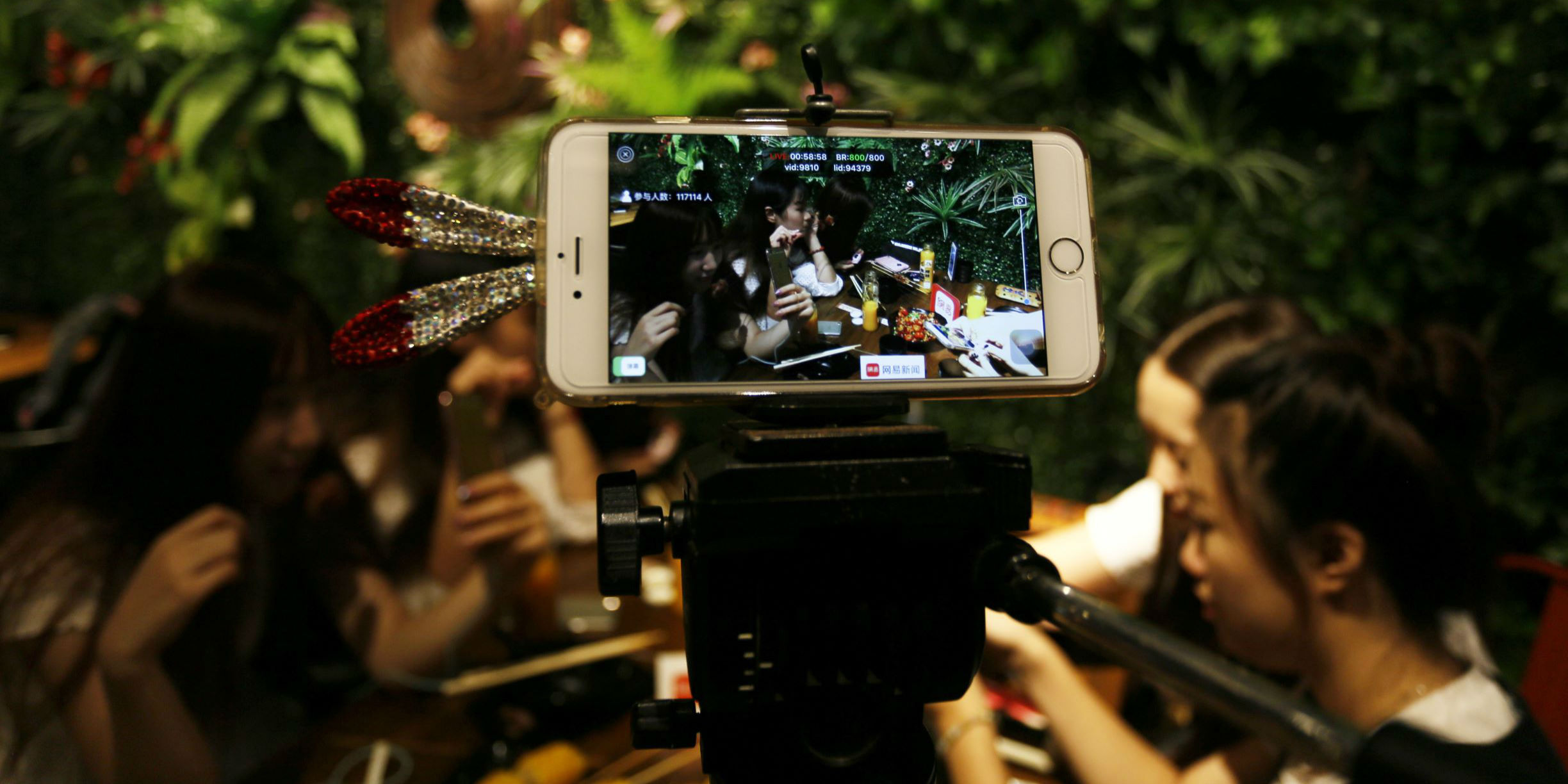 直播培训师线下品牌如何打造导购网红