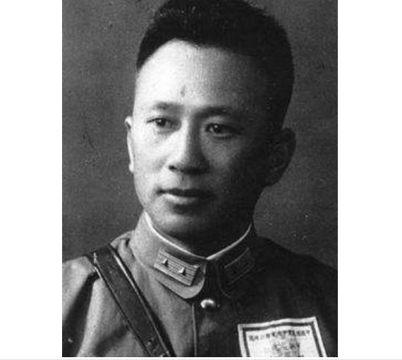 为这一仗蒋介石怒撤一军长还枪毙黄埔爱将薛蔚英_凤凰网历史_凤凰网