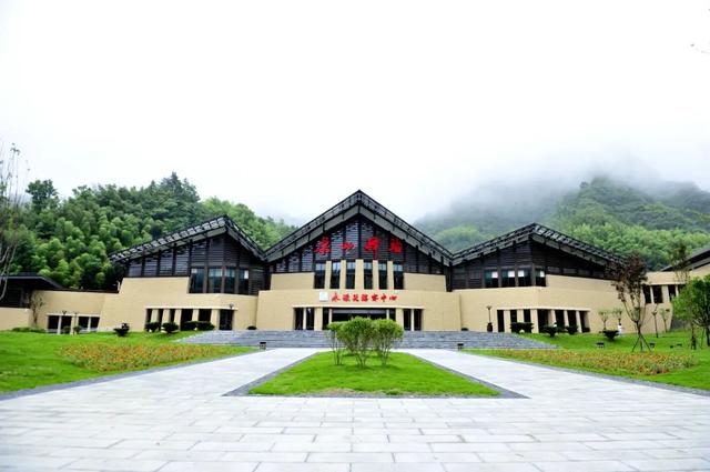 桌山驿站水源头游客中心盛装出席只待与你相见