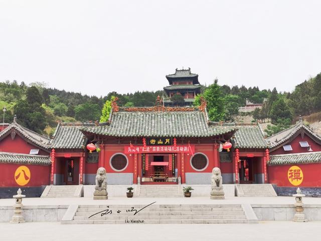 月山寺作为四大中原寺庙之一如今却门庭冷落游客太落魄