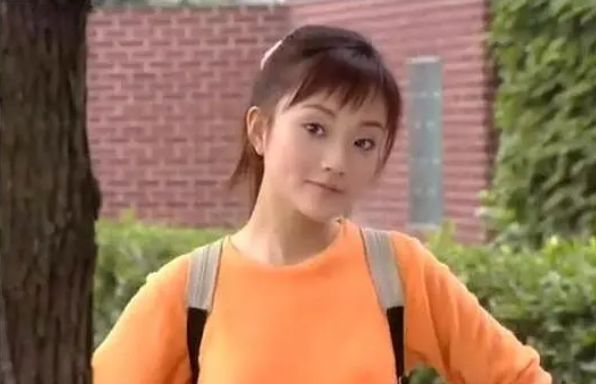 李小璐整出了过时网红画风?她这是闹哪一出