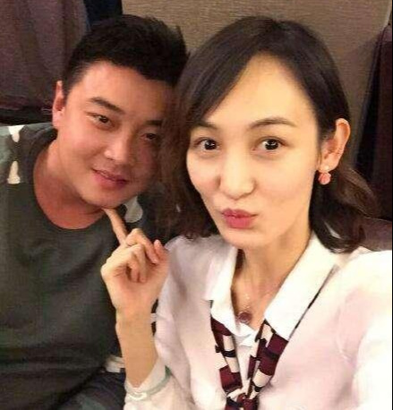 王皓和媳妇闫博雅