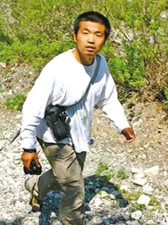 偏执的逆袭 冲入公安局刺杀六警 上海2008__凤凰网