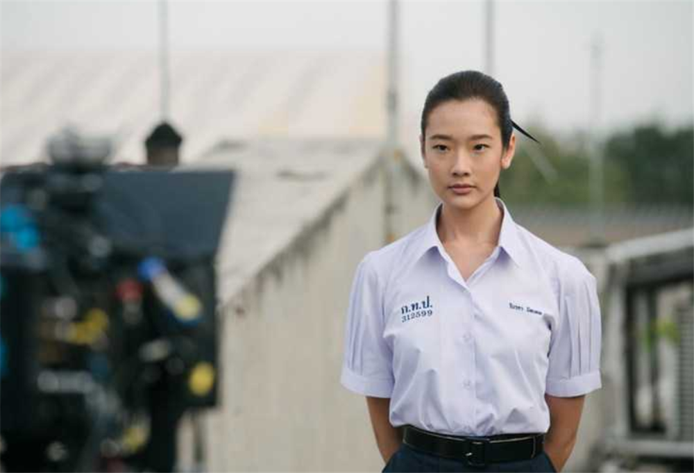 天才枪手中令人咂舌的病态心态恰恰却能改变穷人的命运