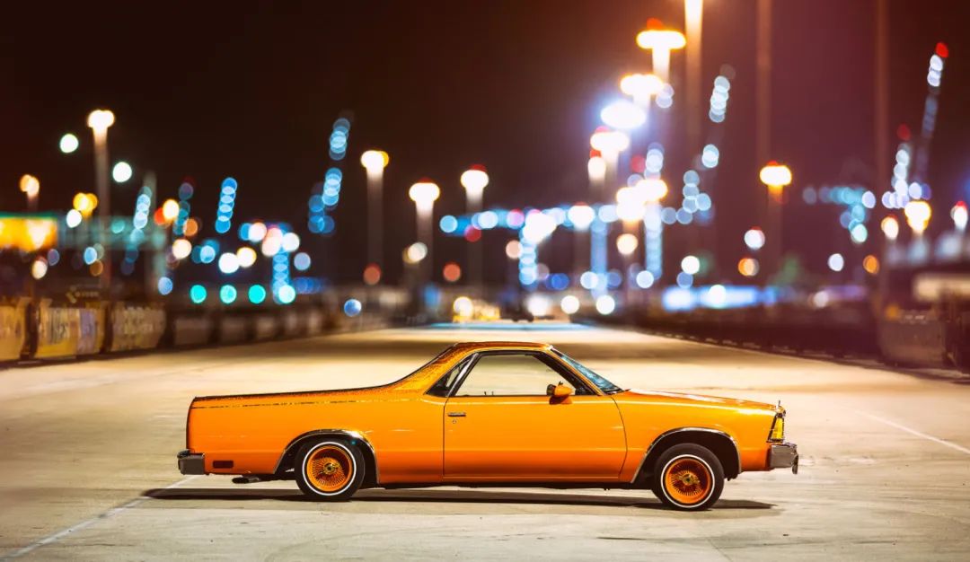 停车房趴地跳跳跳能尬舞的lowrider