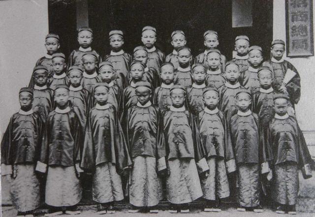 美国要求清政府每年派100名留学生到美国