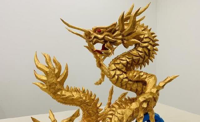 泡沫雕金龙葫芦烙荷花重庆公交车司机也是雕刻大师
