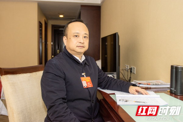 代表说丨杨晓江开通省内低空航线加快服务站规划建设