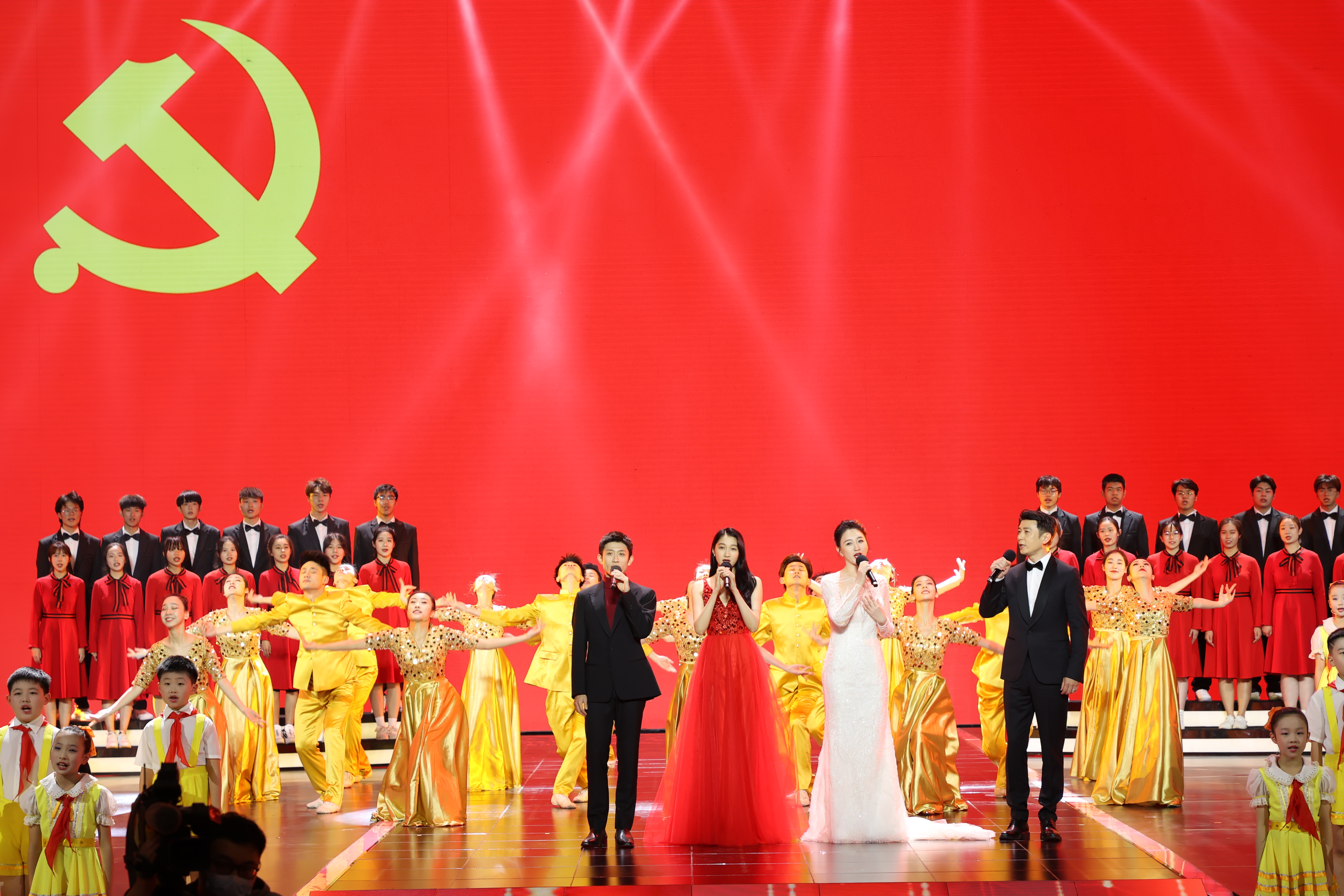 "理想照耀中国"庆祝建党百年电视剧展播特别节目元旦播出