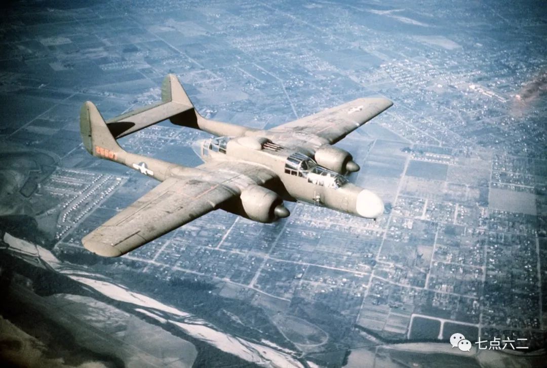 美军的p-61黑寡妇夜间战斗机