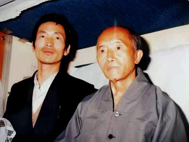 我与海灯法师的奇因妙缘
