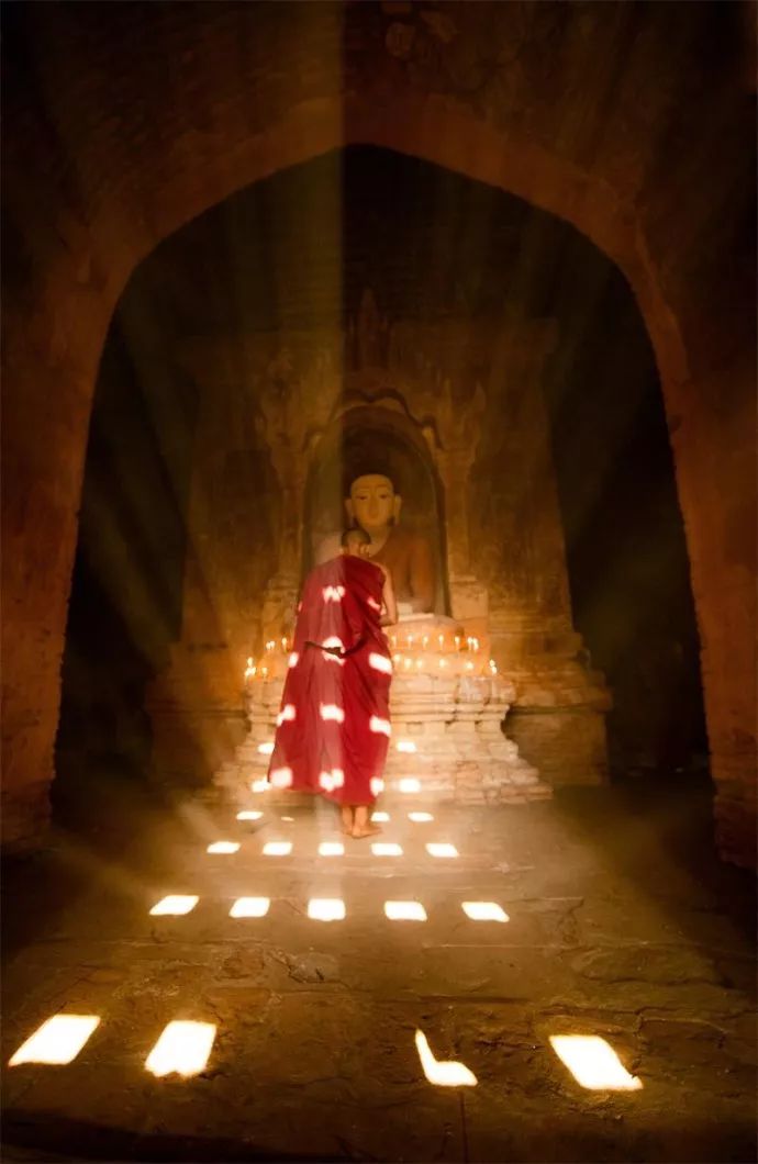 在佛前为子女许愿,有四种方法,最为灵验__凤凰网