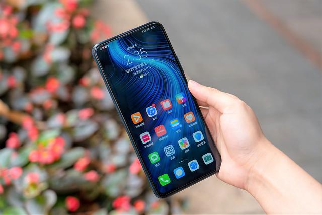 荣耀9x是爆款手机!新发布的荣耀x10,依旧会销量火爆?