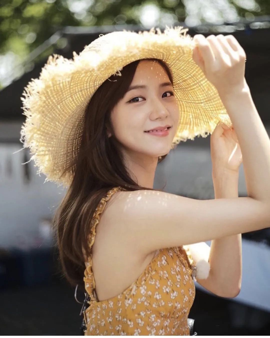 是心动吗对金智秀的氧气穿搭莫名心跳