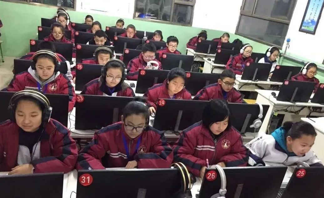 兴县中学深度应用信息化教学,为学生自主学习开辟"新航道"