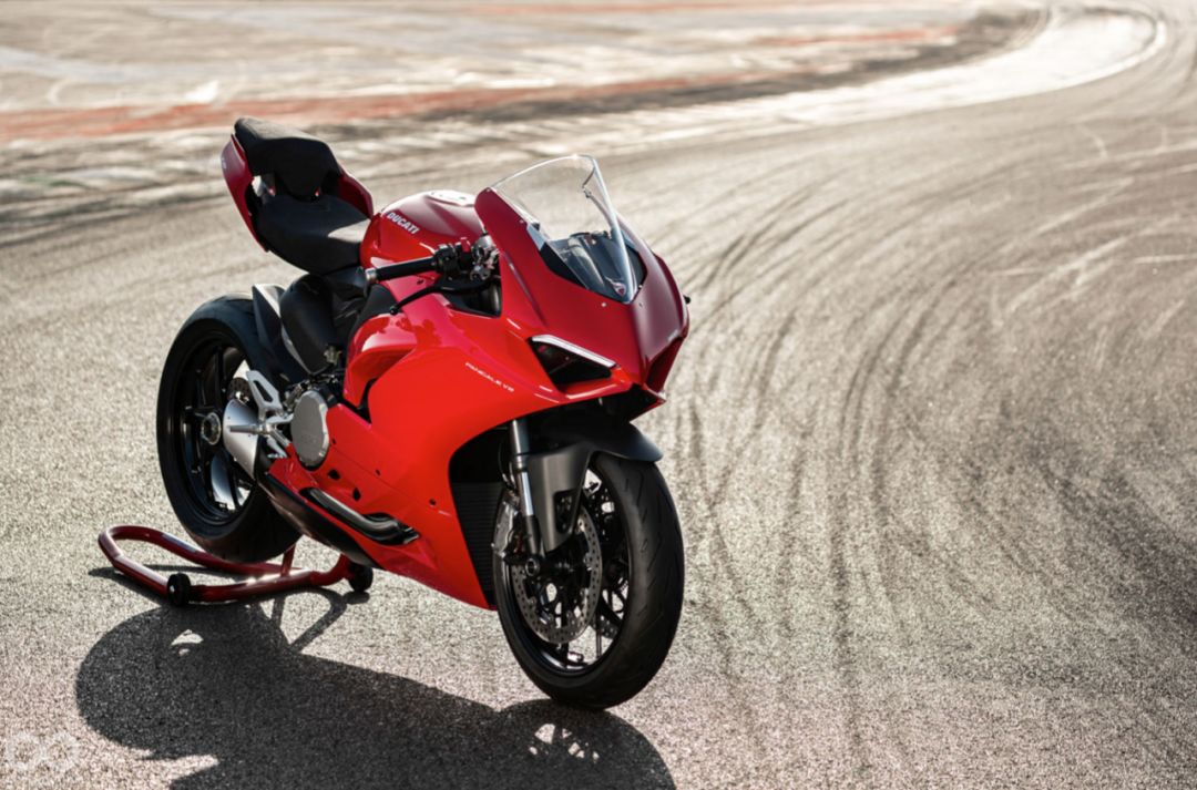 186000元,杜卡迪单摇臂入门超跑panigale v2国内正式发布