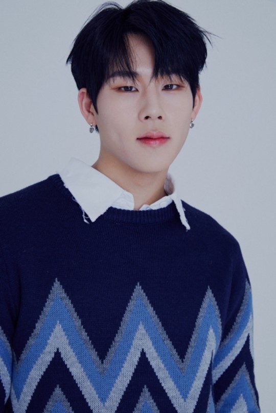 monstax周宪为所属社新人男团cravity赠送自作曲礼物