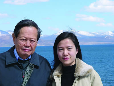 谁说兔子不吃窝边草?盘点娶了自己学生的男星,爷孙恋也不是问题