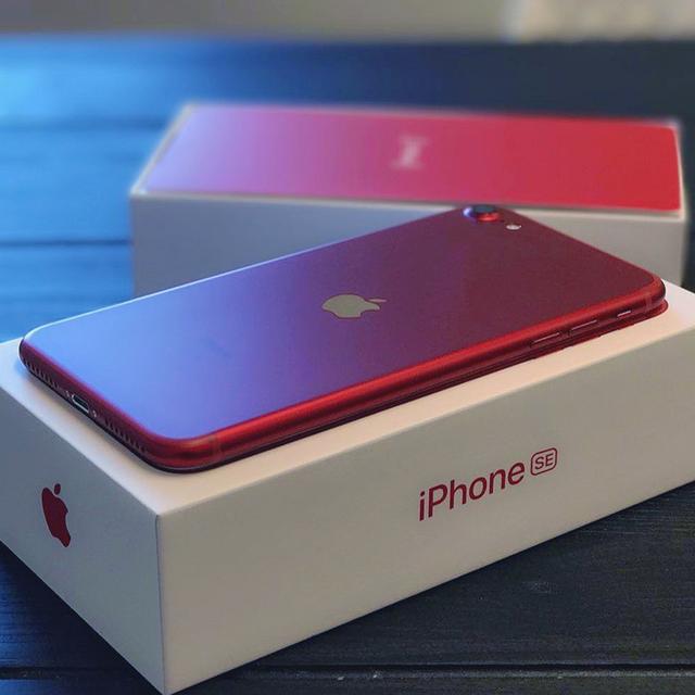 新款iphone se正式上架!能把冷饭炒得如此之"香"的只有苹果?