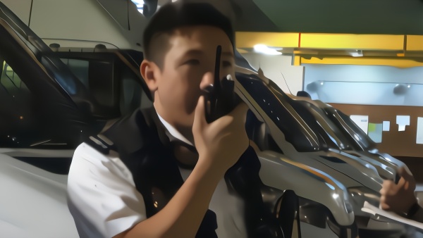 港警高级督察黄家伦:每天穿上制服都是一个抱负,一种期望