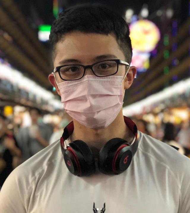 狄莺孙鹏花700万美国救子,如今儿子再遭起诉,恐被关十年