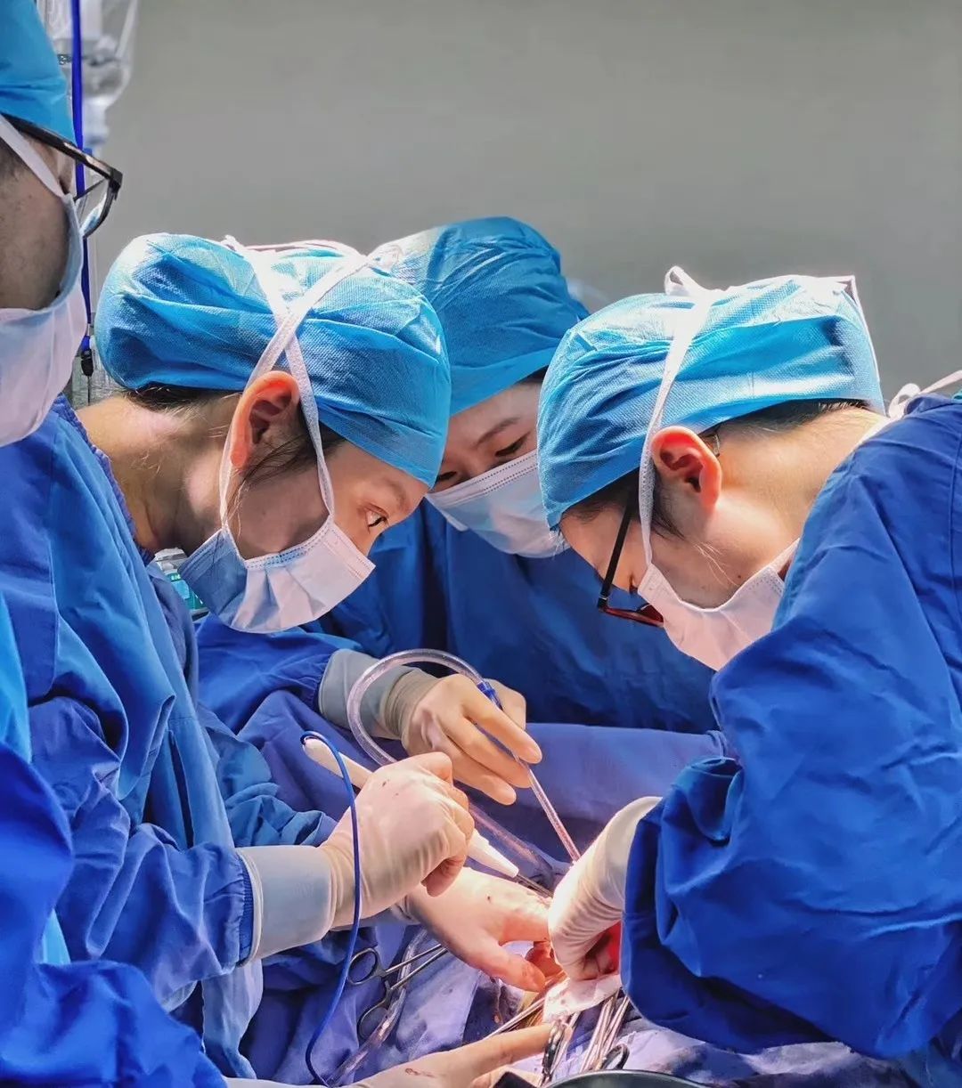 "医生,我觉得您特别专业,您做手术我放心.