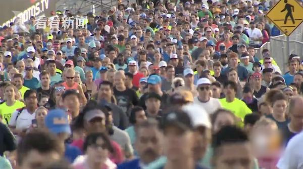 现场：洛杉矶马拉松如期开跑 疫情下几乎没人戴口罩