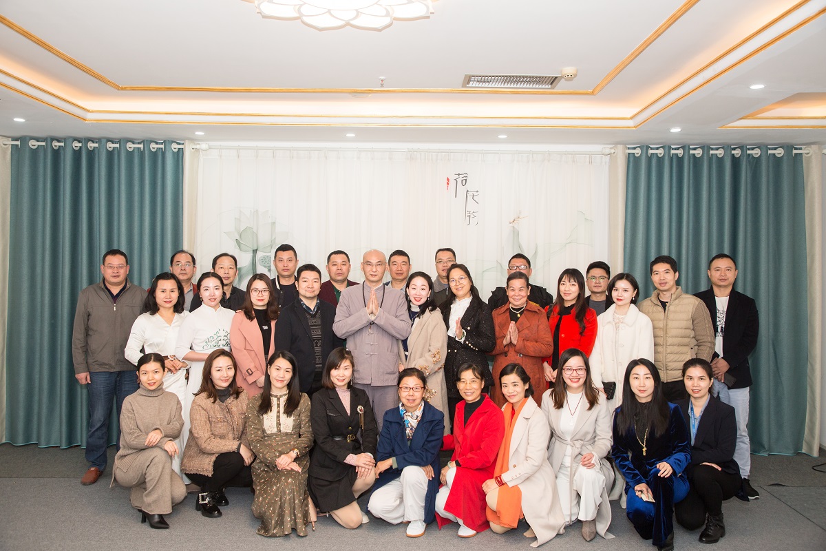 释恒林在多年行医过程中,独立研究出一套养生调理手