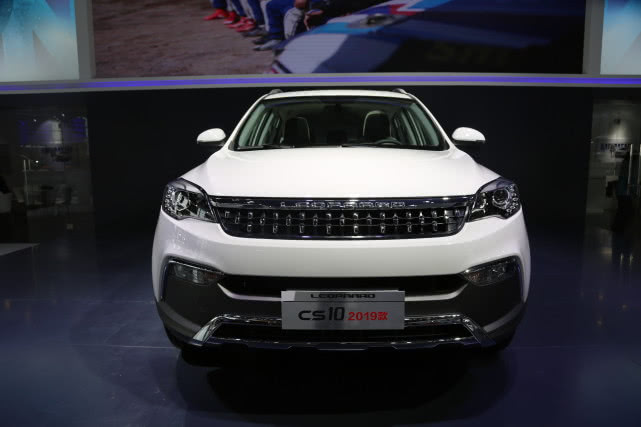 实拍2019款猎豹cs10猎豹汽车都市suv旗舰车型