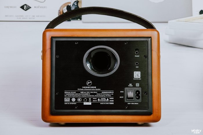 现代电声与古典融合,惠威Classical M4R蓝牙音箱推荐