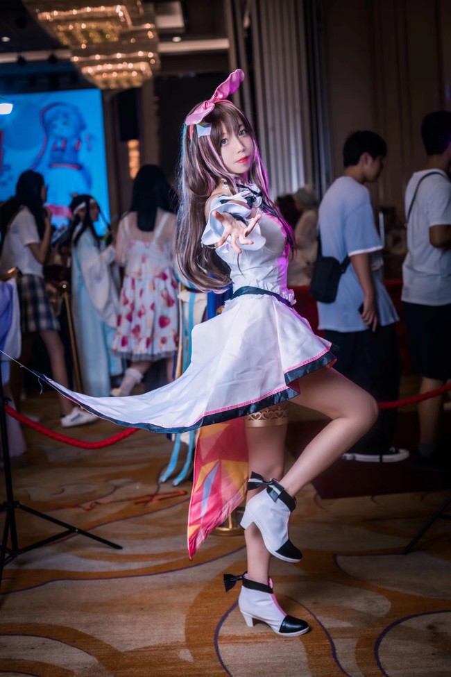 cos这里是kizunaai绊爱