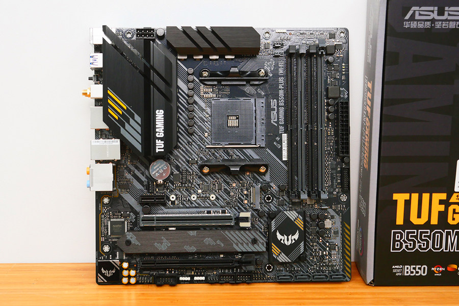 电竞超频皆能手华硕电竞特工b550小板评测