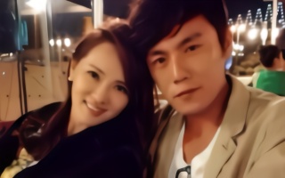 秦昊晒童年照和伊能静卡带，力证老婆是童年偶像，却遭伊能静调侃