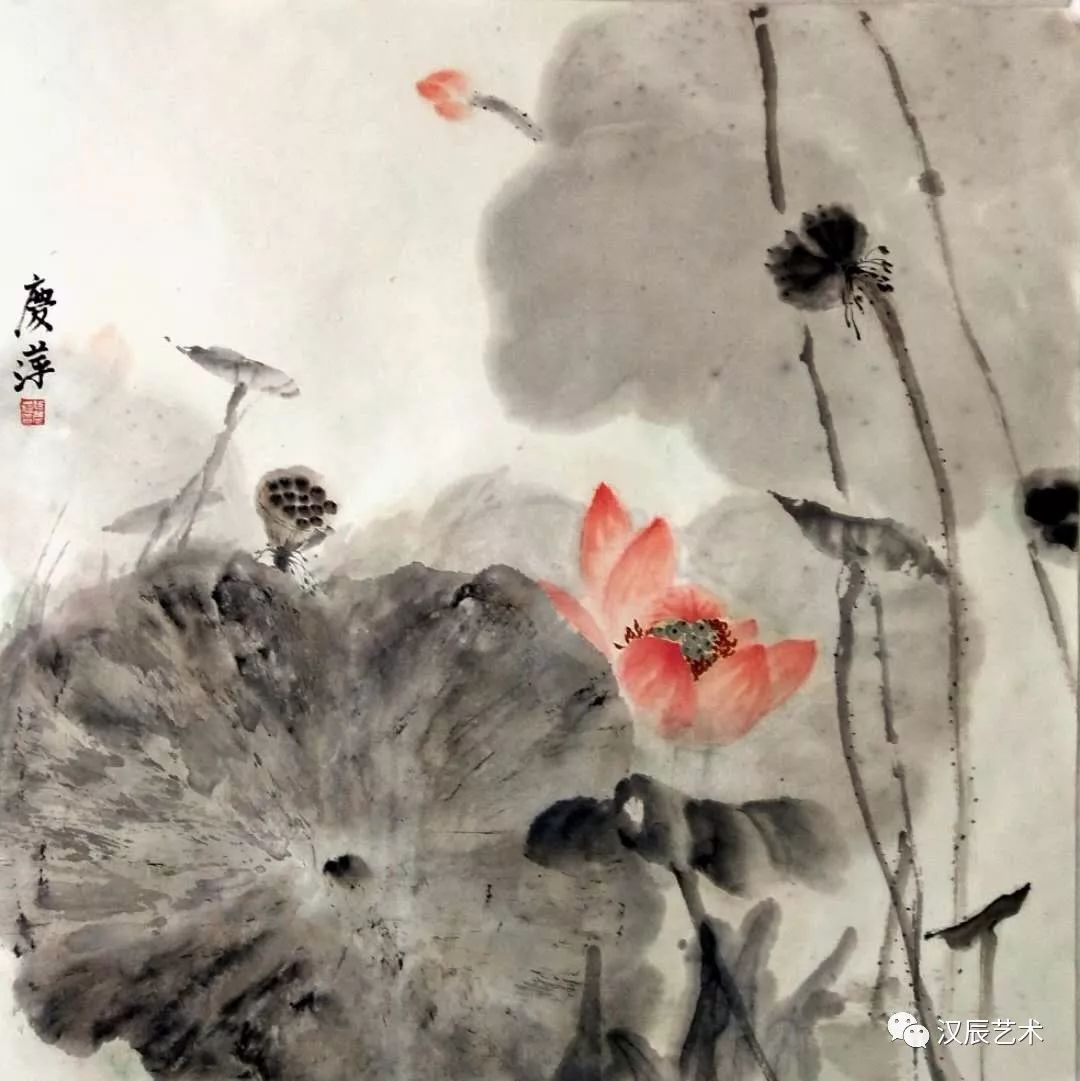 不论尺幅形质,泼墨荷叶,勾线荷花,疏朗或稠密,大写或细微,草草逸兴,笔