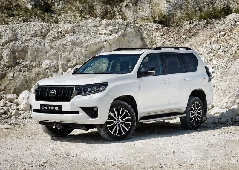 在硬派越野车中,无论地位还是知名度,丰田的普拉多(霸道)是大批越野